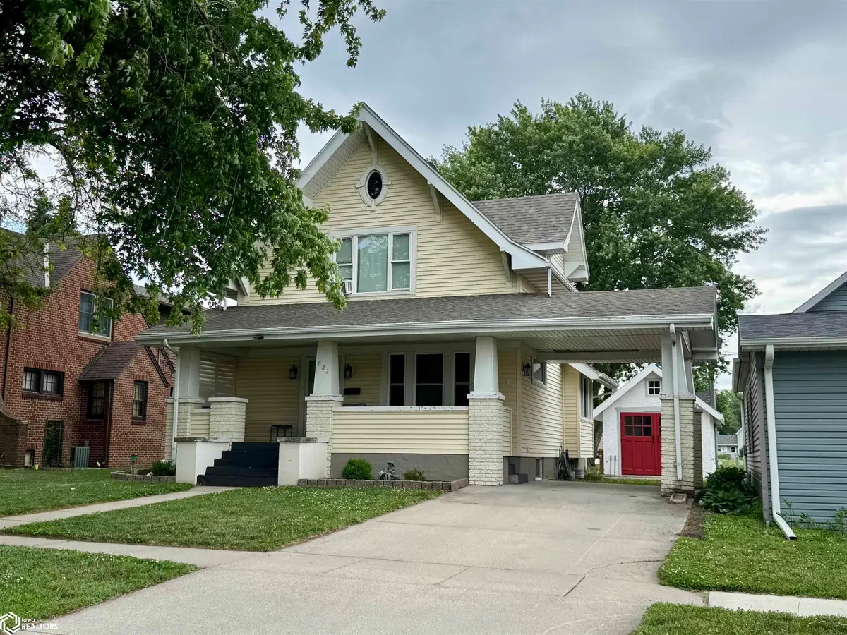 822 Simon Avenue, Carroll, IA 51401 - #1