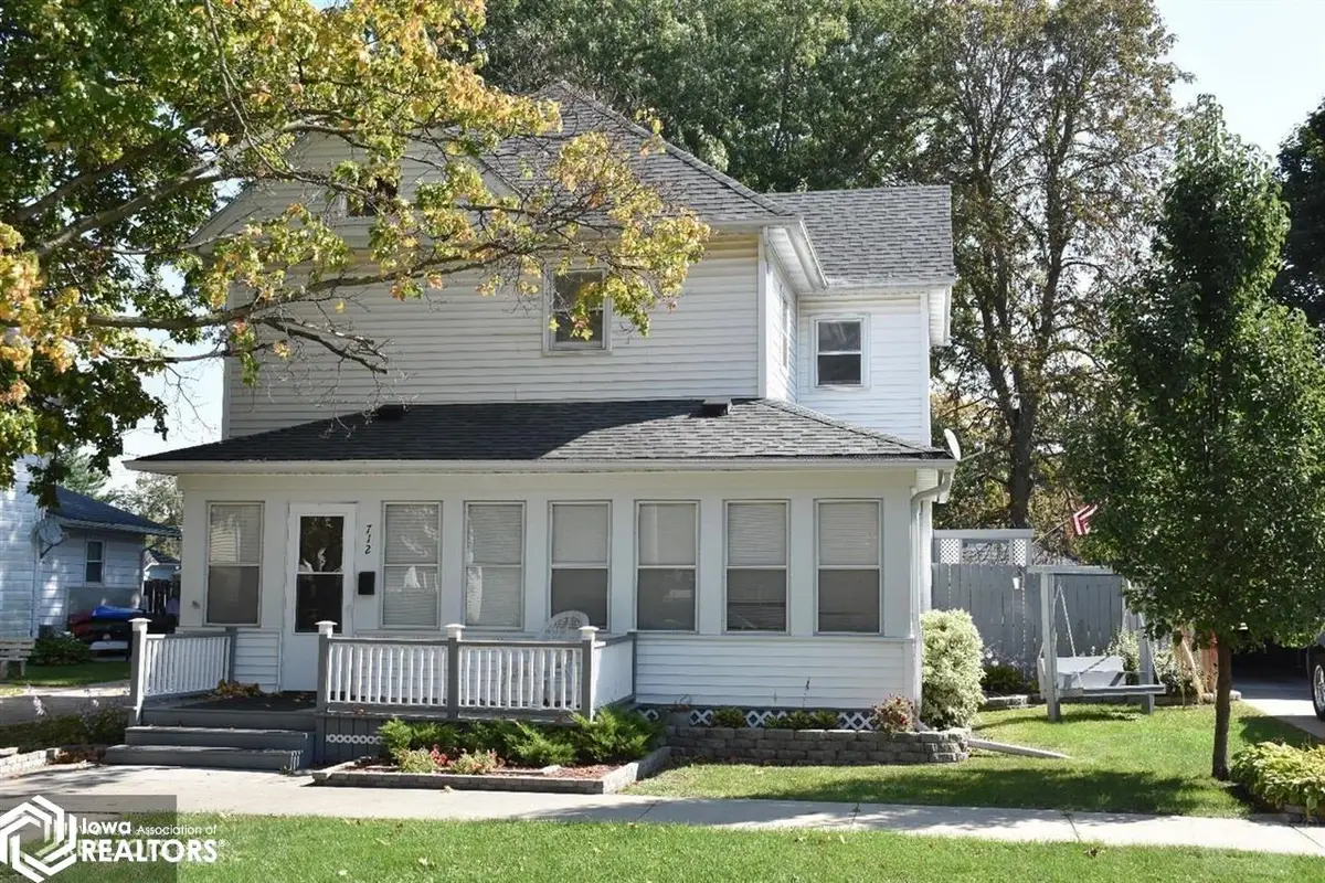 712 Main Street, Iowa Falls, IA 50126 - #1