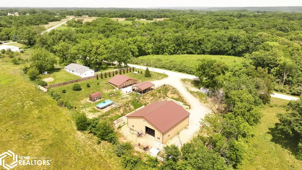 9058 28th Street, Ottumwa, IA 52501 - #1