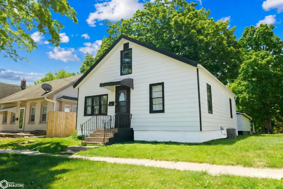 1519 Lincoln Street, Burlington, IA 52601 - #1