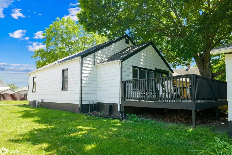 1519 Lincoln Street, Burlington, IA 52601 - #2