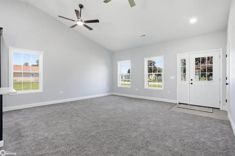 1301 E Wabash Street, Carthage, IL 62321 - #3