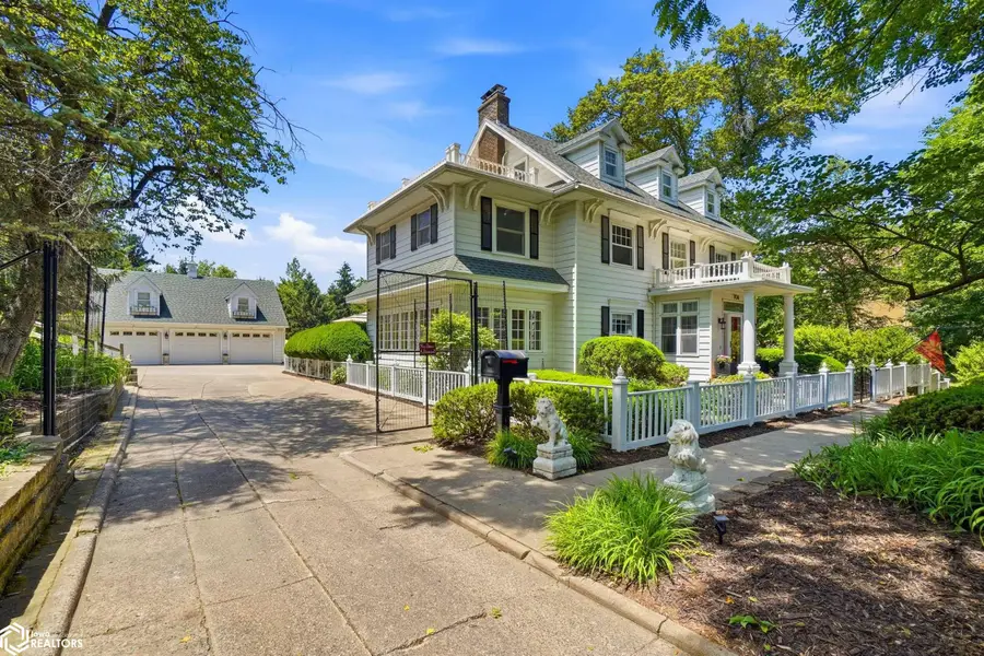 704 S Main Street, Fairfield, IA 52556 - #3