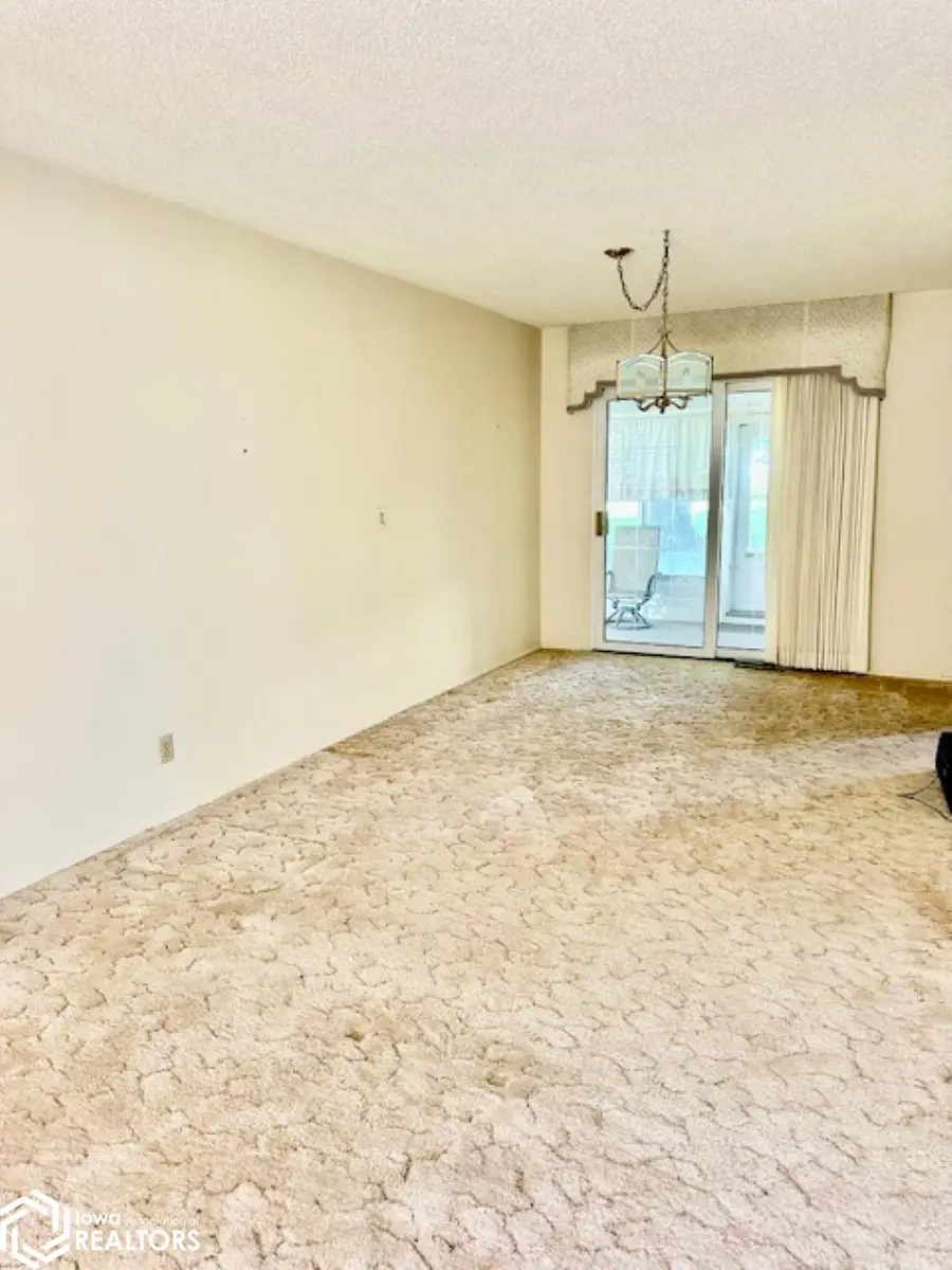 509 Virdell Court, Burlington, IA 52601 - #3