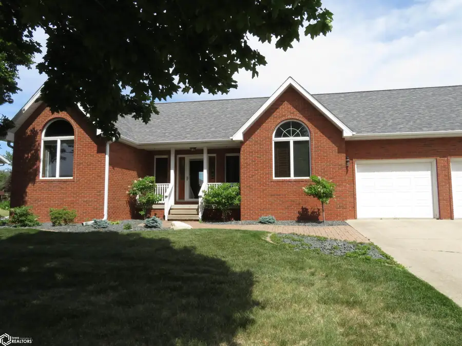 1523 1st St Sw, Clarion, IA 50525 - #2