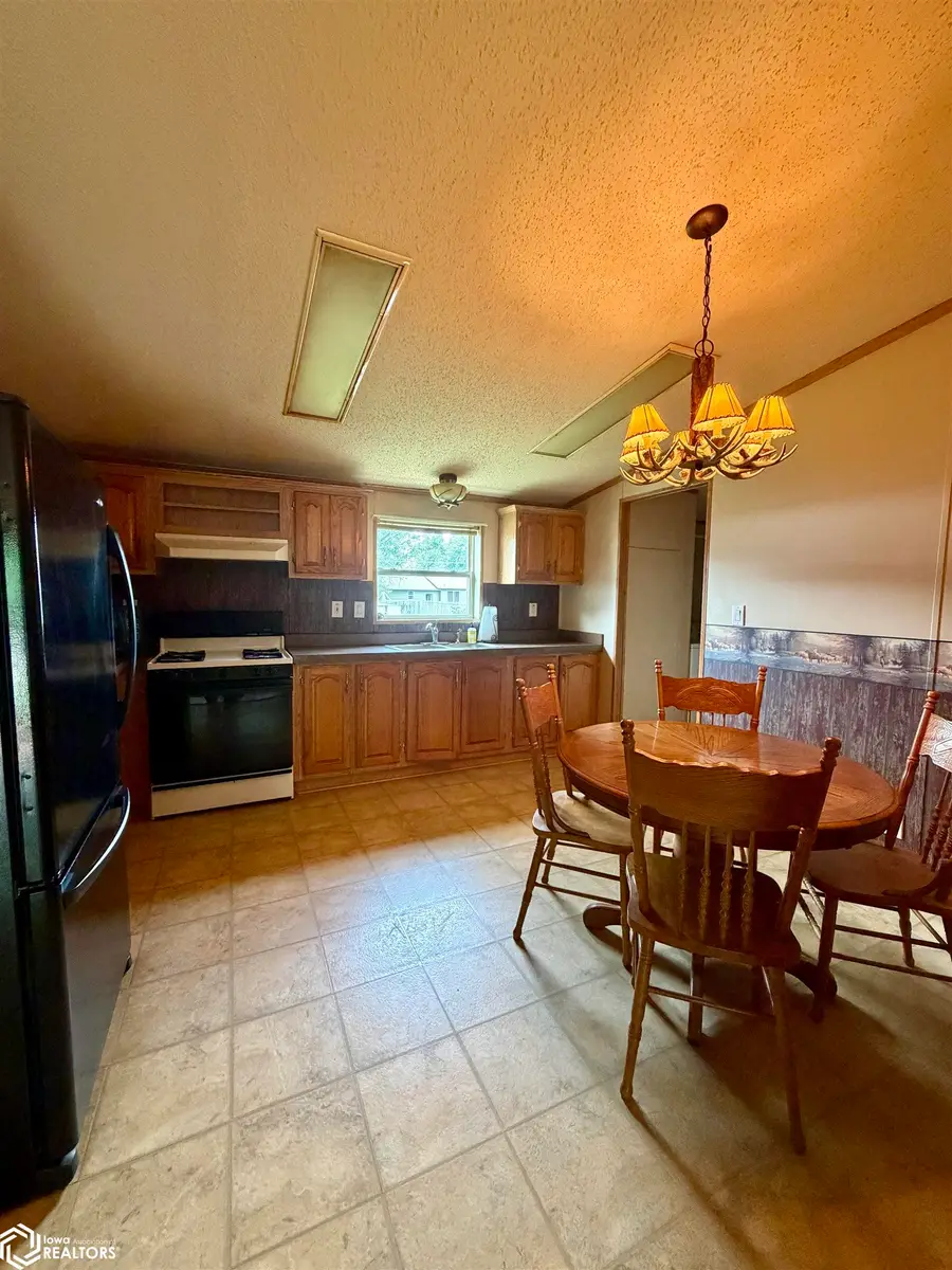 111 Broadway Street, Atlantic, IA 50022 - #3