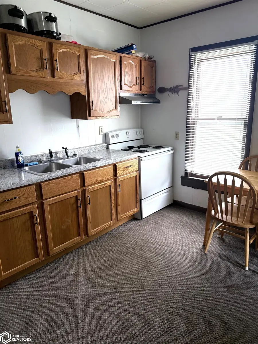 203 E Washington Street, Montezuma, IA 50171 - #3