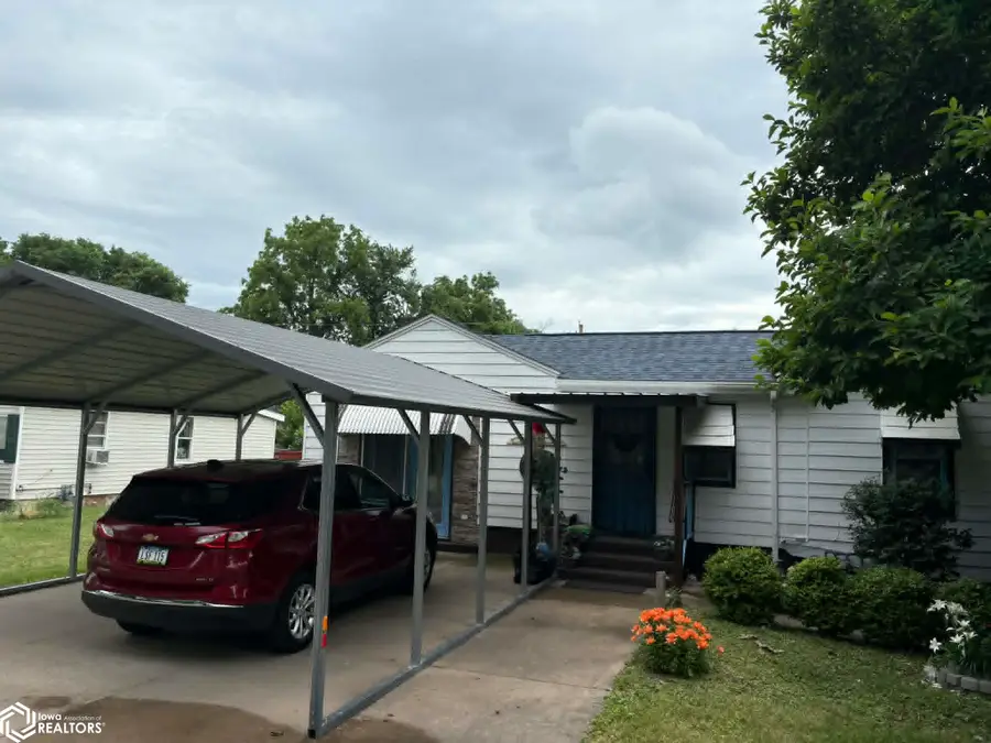 2104 Melvin Avenue, Burlington, IA 52601 - #2