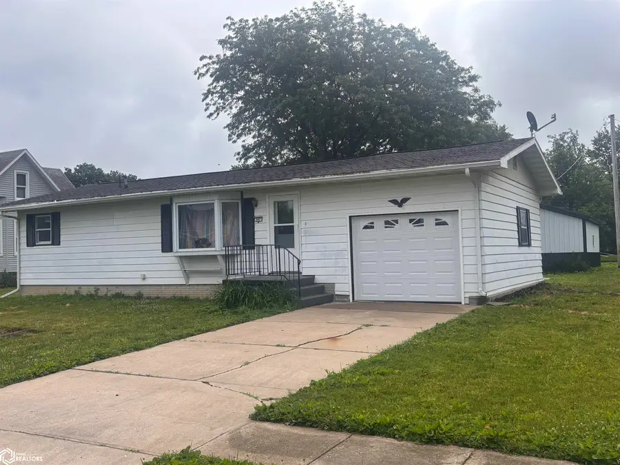 407 Dewey Avenue, Donnellson, IA 52625 - #2