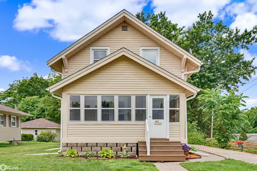 812 N 4th Street, Marshalltown, IA 50158 - #2