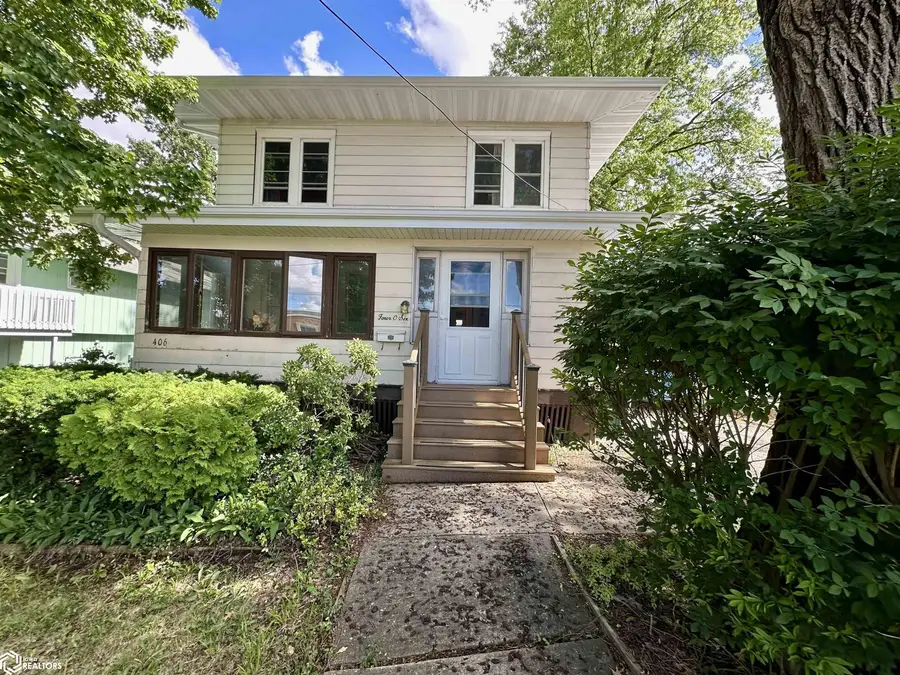 406 W Carpenter Avenue, Fairfield, IA 52556 - #2