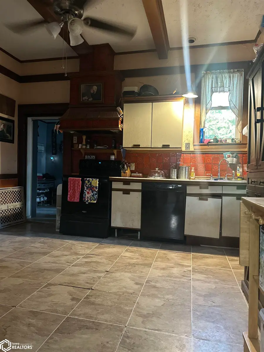 402 N Park Street, Mediapolis, IA 52637 - #3