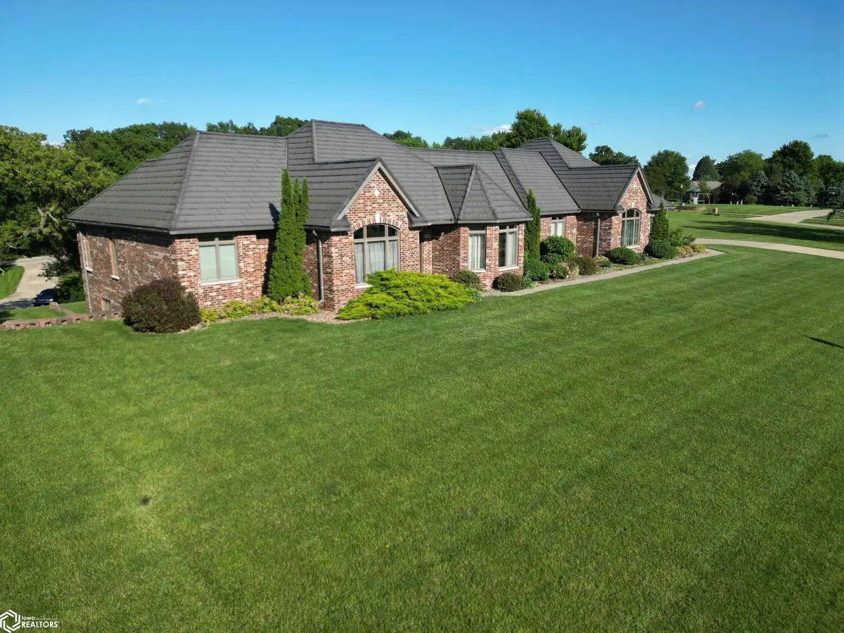 2702 Country Oaks Drive, Atlantic, IA 50022 - #1