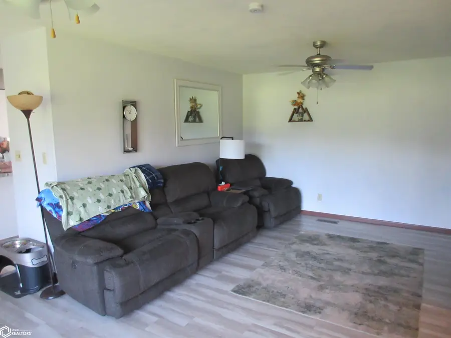 14 Greenbrier, Keokuk, IA 52632 - #2