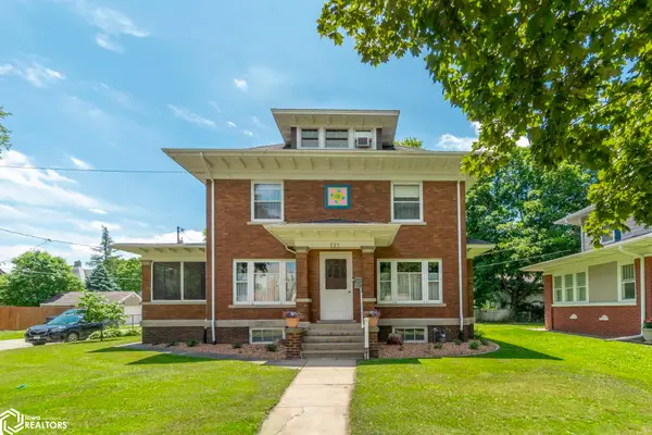 221 7th Street Nw, Mason City, IA 50401