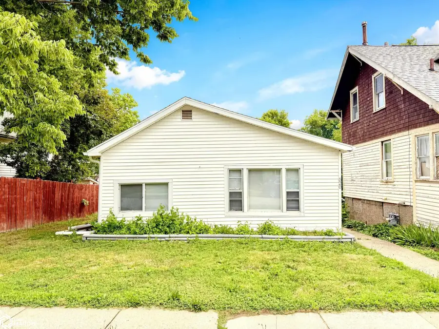520 S 9th Street, Burlington, IA 52601 - #3