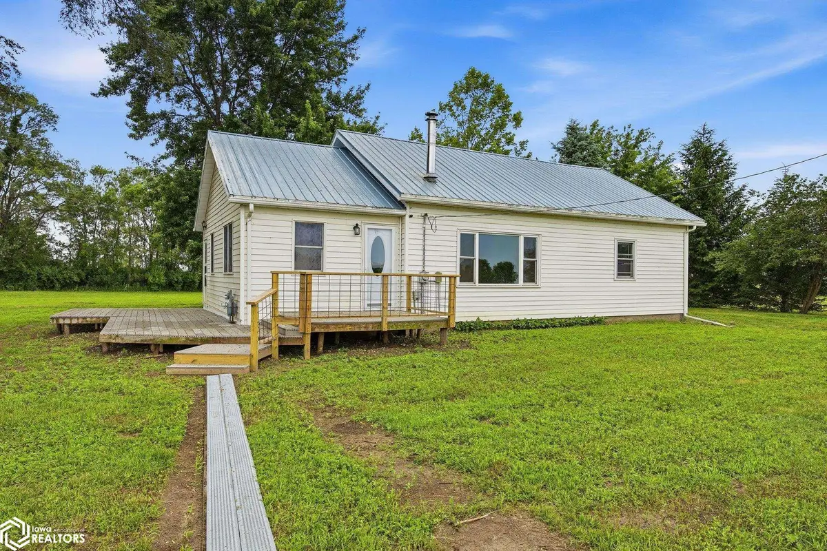 604 S Todds Ferry, Conesville, IA 52739 - #1