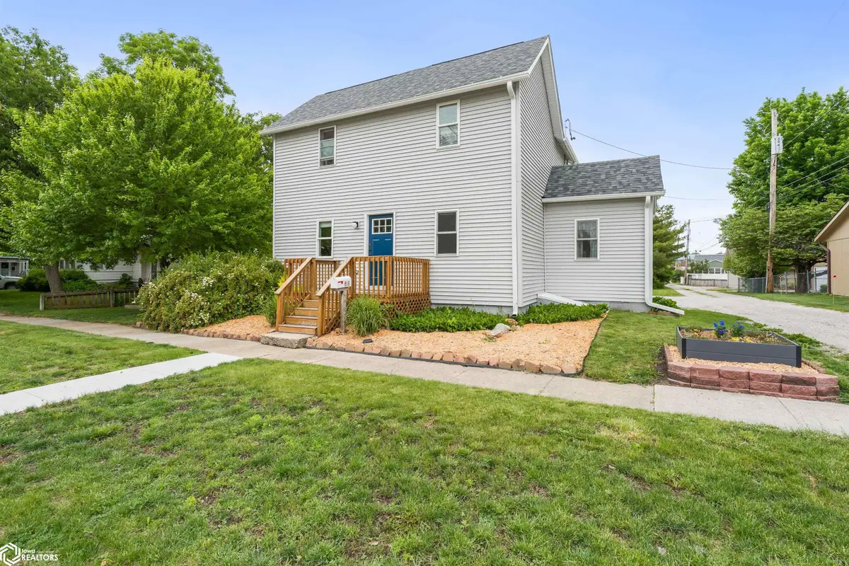 915 G Avenue, Nevada, IA 50201 - #1