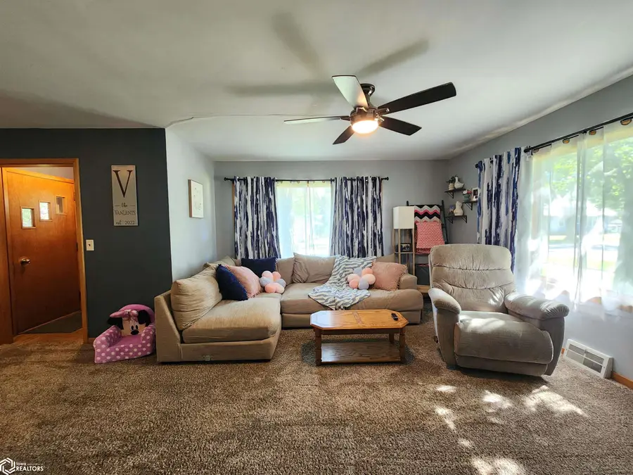 24 2nd Street Nw, Nora Springs, IA 50458 - #2