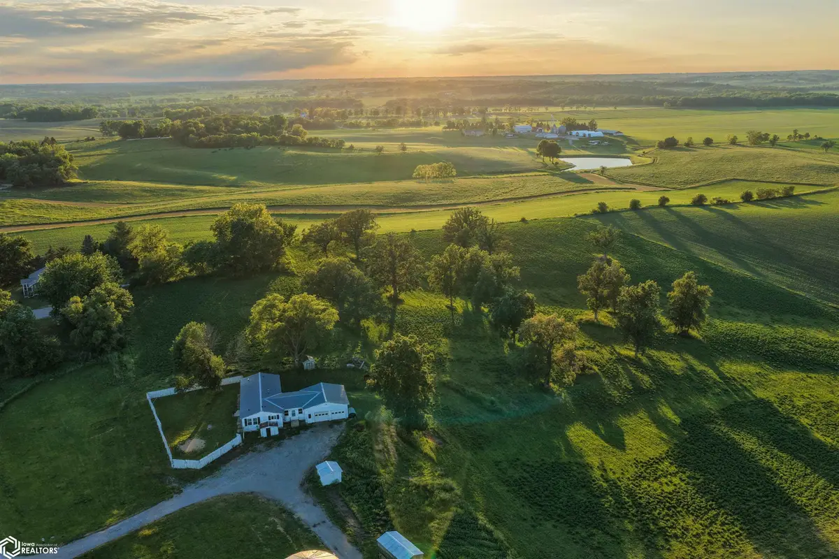 2502 Highway 1 Sw, Iowa City, IA 52246 - #1