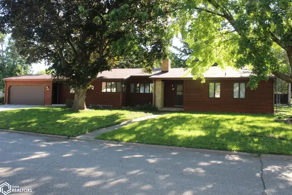 635 Center Avenue, Garner, IA 50438