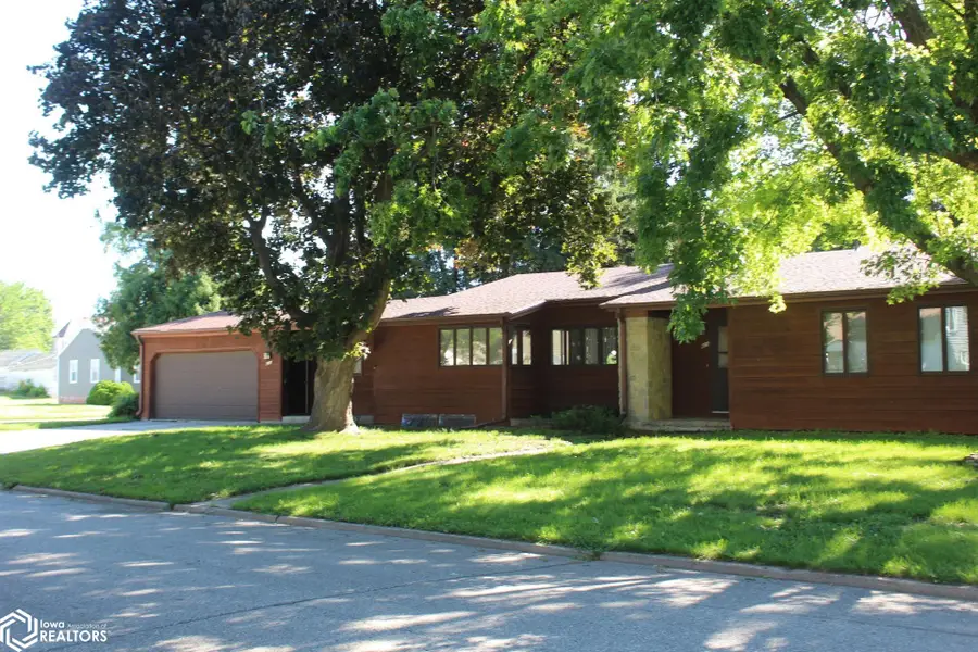 635 Center Avenue, Garner, IA 50438 - #2