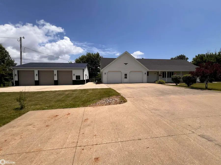 1152 Lake Road, Ottumwa, IA 52501 - #2