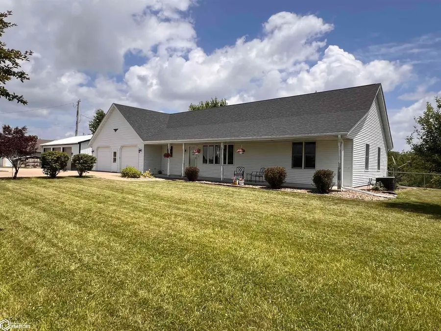 1152 Lake Road, Ottumwa, IA 52501 - #3