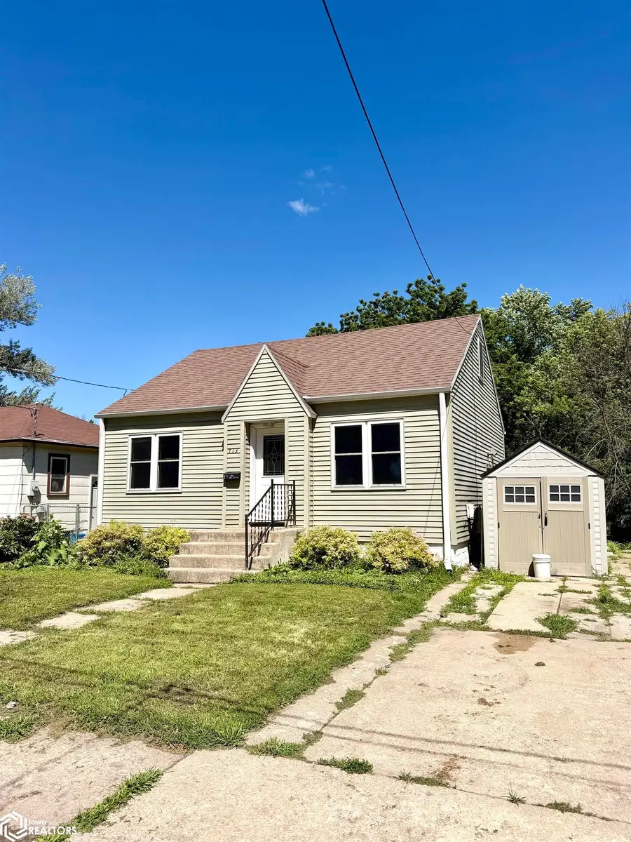 713 N Tyler Avenue, Mason City, IA 50401 - #2