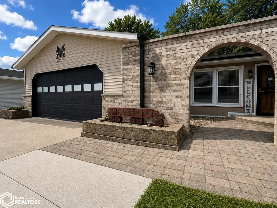 2714 Avenue A, Fort Madison, IA 52627 - #3