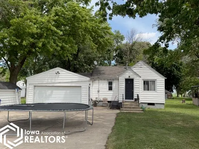 471 5th Avenue Se, Britt, IA 50423 - #1