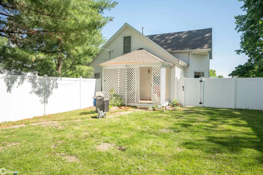 530 Crawford Street, Warsaw, IL 62379 - #2