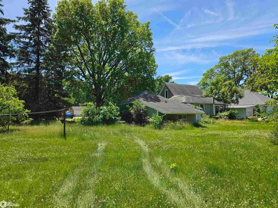 907 Ross Avenue, Stratford, IA 50249 - #2