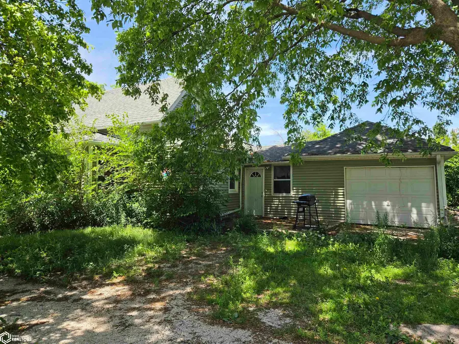 907 Ross Avenue, Stratford, IA 50249 - #3