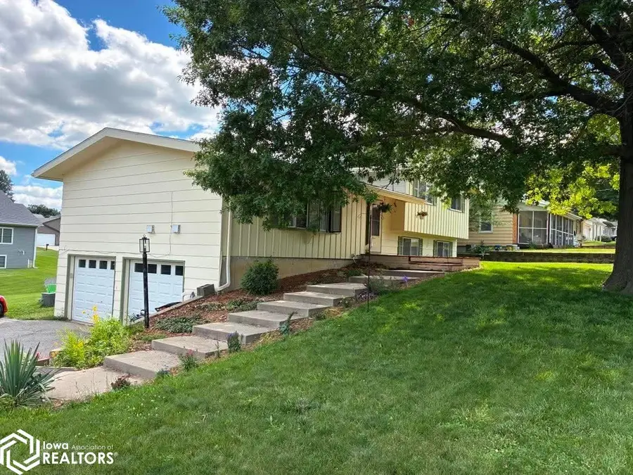 430 Carter Avenue, Ottumwa, IA 52501 - #3