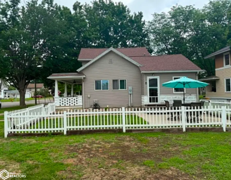 27 SE 1st Street Se, Nora Springs, IA 50458 - #2