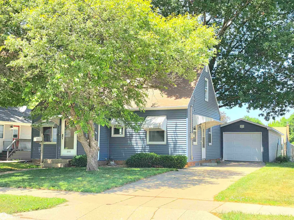 1046 1st St Ne, Mason City, IA 50401 - #1