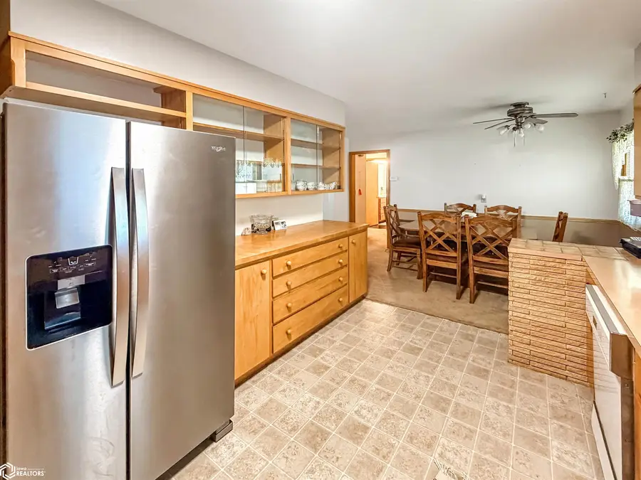 607 7th Avenue Ne, Hampton, IA 50441 - #3
