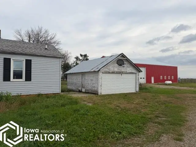 2770 James Avenue, Britt, IA 50423 - #3