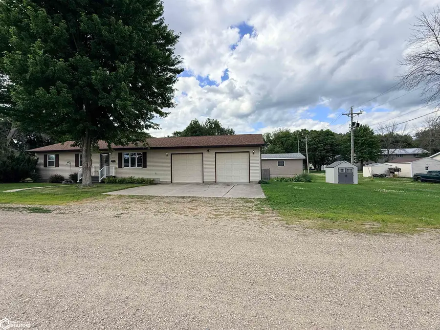 603 4th Street Se, Belmond, IA 50421 - #2