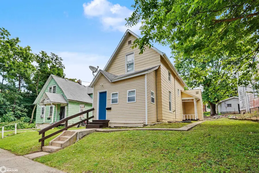 402 May Avenue, Burlington, IA 52601 - #2