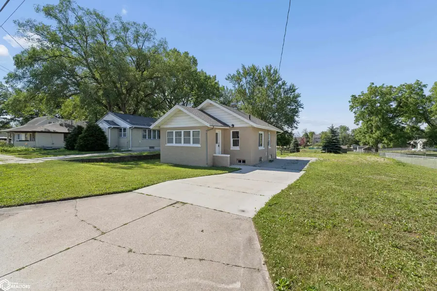 825 15th Street Se, Mason City, IA 50401 - #2