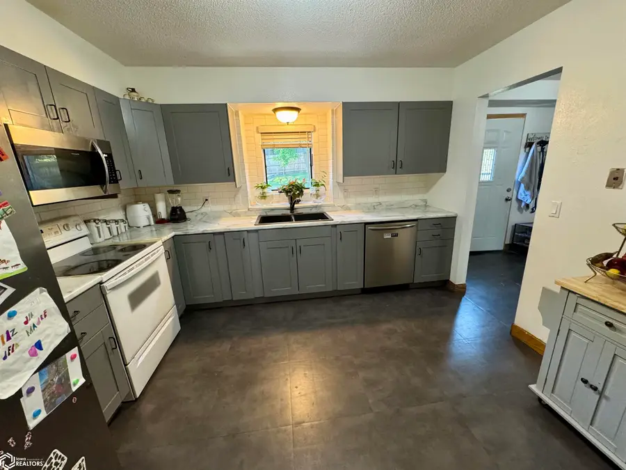 1630 Marcella Heights Drive, Carroll, IA 51401 - #2