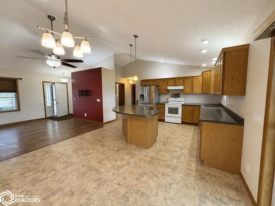 1409 E 19th Street, Atlantic, IA 50022 - #3