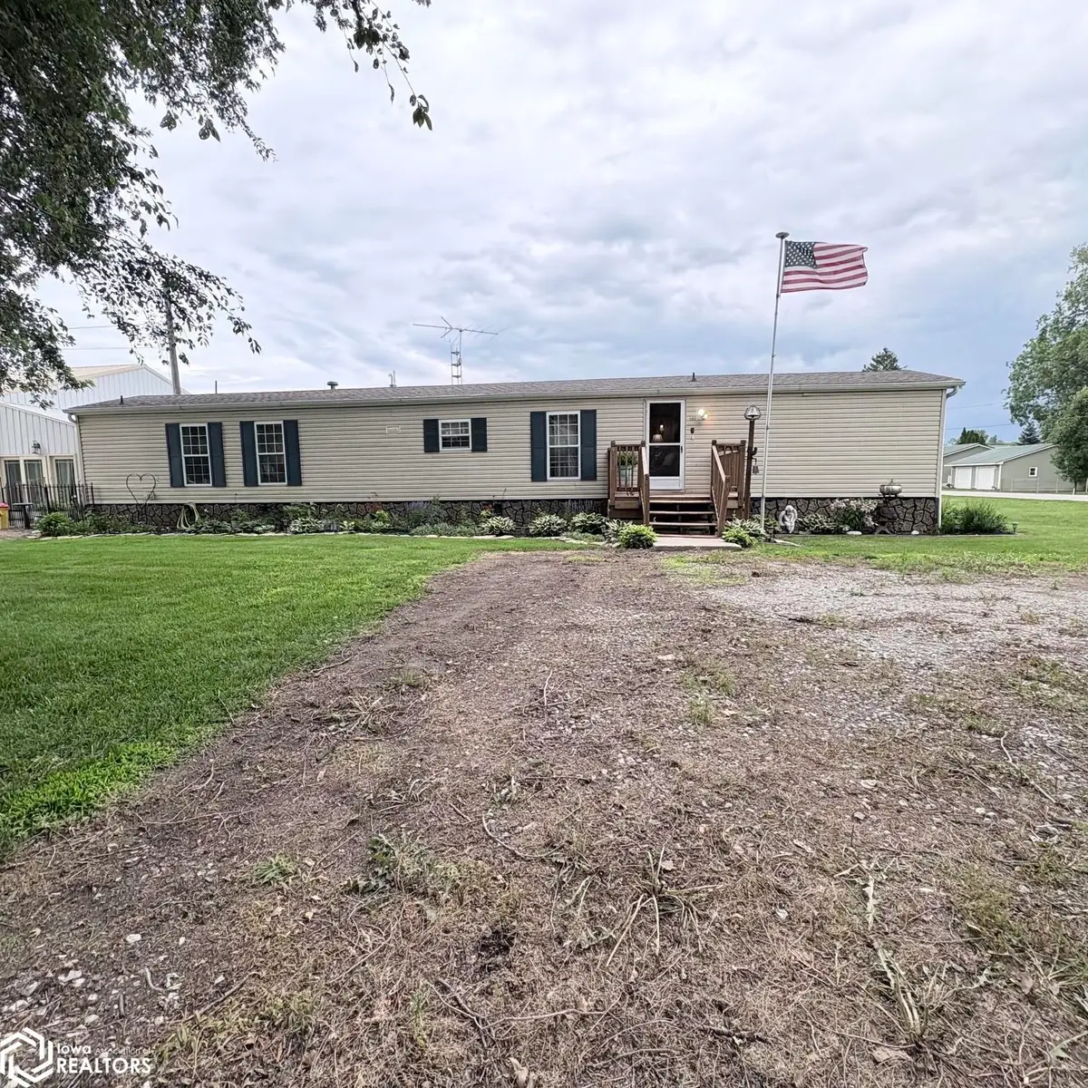 507 S 5th Street, Eddyville, IA 52553 - #1