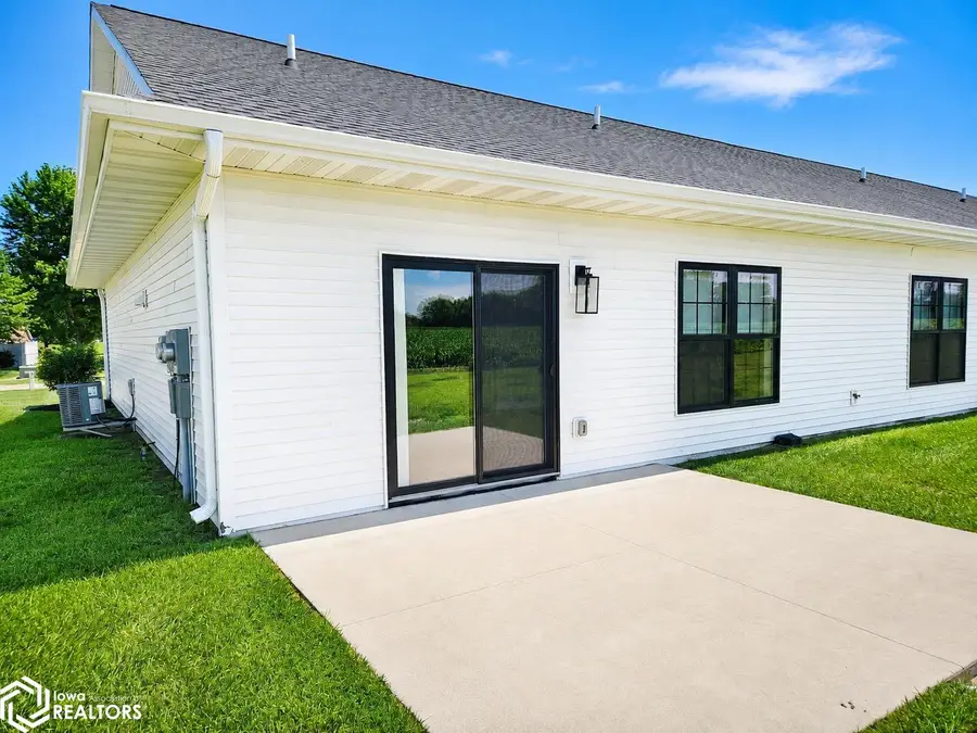 625 Layne Drive #2, West Burlington, IA 52655 - #3