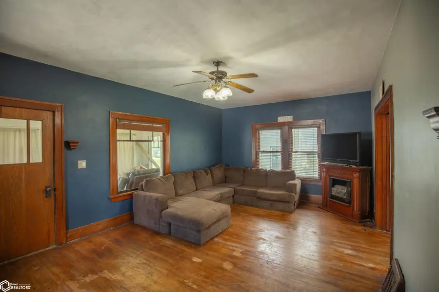 317 E Lucas Street, Algona, IA 50511 - #2