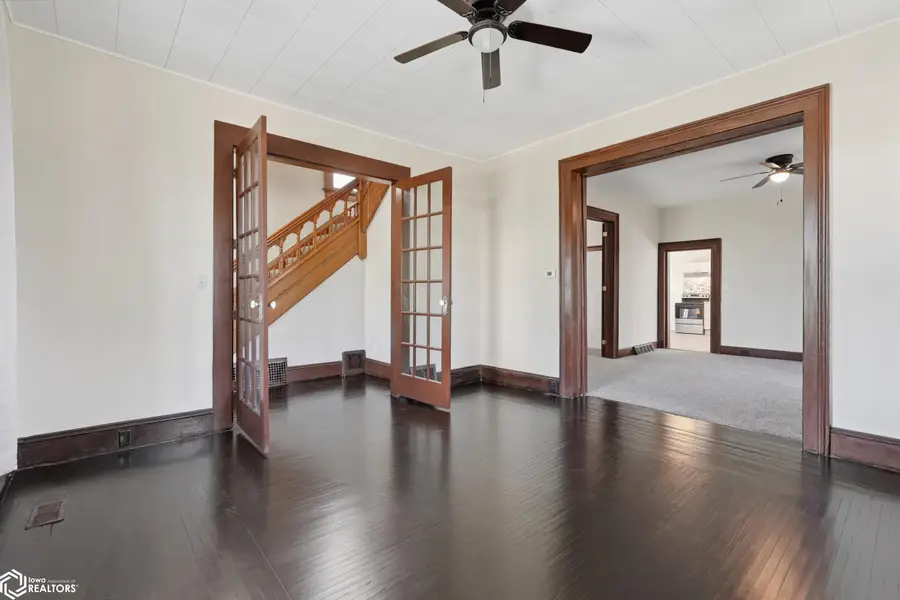 412 S Marshall Street, Burlington, IA 52601 - #3