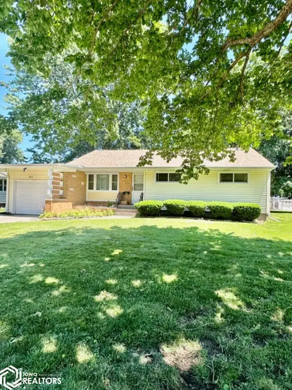 2014 S 4th Street, Burlington, IA 52601