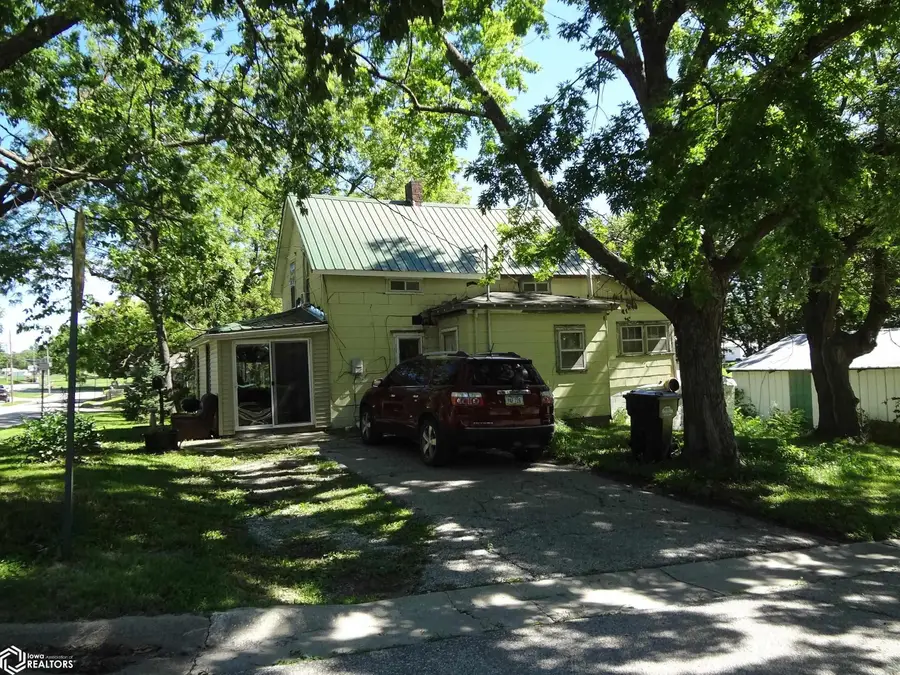 436 S 12th Street, Clarinda, IA 51632 - #2